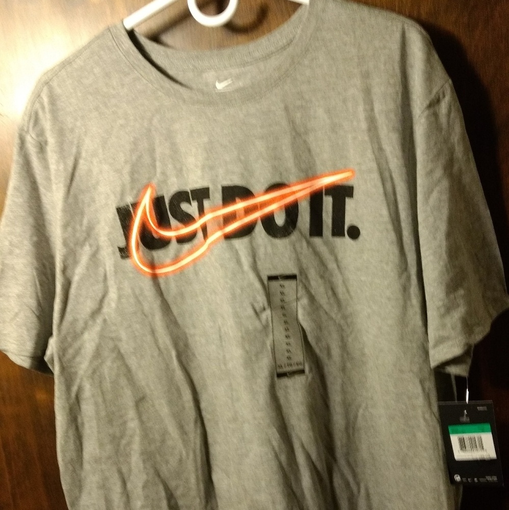 Nike Just Do It Neon Swoosh Men's XL T-Shirt